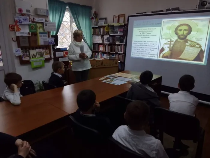 Ребята узнали почему Александр Невский так почитаем в России и православии.