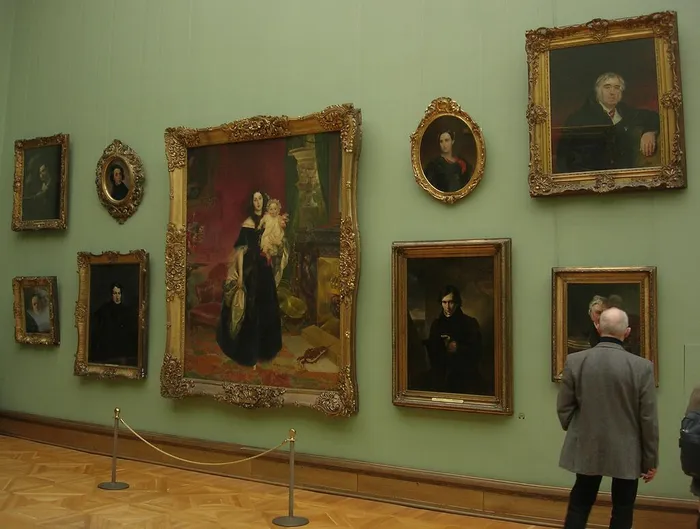 Один из залов Третьяковской галереи
